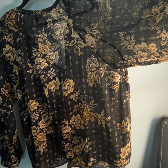 TORRID top - Picture 5 of 6